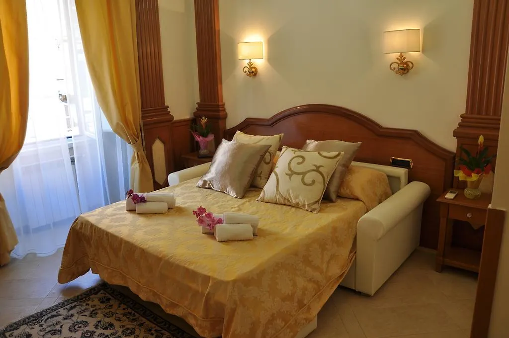 Rome Imperial Crown Apartman